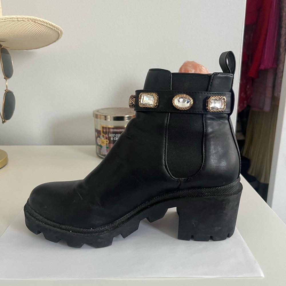 Steve Madden Black Ankle Boots with Crystal Embellishments